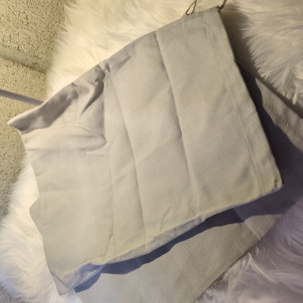 Manolo Blahnik shoe dust bag - Picture 3 of 3